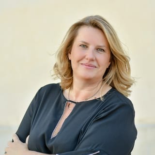 Elisabeth C.